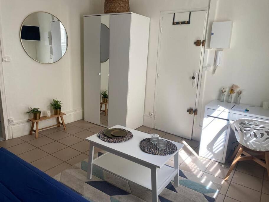 Le Penseur Studio Apartment Orleans Exterior photo